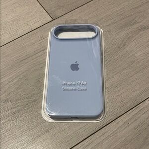 Apple iPhone 17 Air Silicone Case - Light Blue